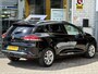 Renault Clio Estate 0.9 TCe Limited | NAP | 100% dlr onderhouden | Trekhaak | Navigatie | Airco | Cruise Control | Key-less | Parkeersensoren | Lichtmetaal |