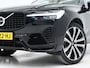 Volvo XC60 B5 250PK R-Design | Lounge Pack | 21" | Trekhaak | Park Assist Pack