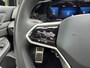 Volkswagen Golf Variant 1.5 eTSI R-Line | Pano | IQ-Light | Camera | Adaptive | CarPlay |