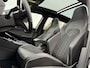 Volkswagen Golf Variant 1.5 eTSI R-Line | Pano | IQ-Light | Camera | Adaptive | CarPlay |