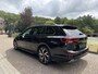 Volkswagen Golf Variant 1.5 eTSI R-Line | Pano | IQ-Light | Camera | Adaptive | CarPlay |