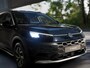 Volkswagen T-Roc Limited Edition 1.5 eTSI 85 kW / 116 PK SUV 7 vers / Getinte ramen / Carplay / 16 Inch