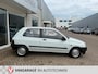 Renault Clio 1.2 RL Nieuwstaat, nwe distributrie, nwe apk