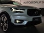 Volvo XC40 1.5 T5 Twin Engine R-Design | Panoramadak! | Camera! | HK | Memory | Electrische Kofferbak! |
