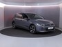 Volkswagen Golf Life Edition 1.5 eHybrid 150 kW / 204 PK Hatchback / Trekhaak / Carplay / 19 Inch