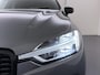 Volvo XC60 2.0 Recharge T8 AWD R-Design PLUG-IN HYBRIDE | SOH 89% | PANORAMADAK | ELEKTR. TREKHAAK | LEDER | CAMERA | HARMAN KARDON | MEMORY SEATS | 21" LMV | WINTERPAKKET STOEL + STUURVERWARMING || RIJKLAAR | 12 MND BOVAG GARANTIE |