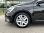 Renault Clio 1.0 TCe / Apple Carplay - Android Auto / Parkeerhulp. Achter / Airco / Navigatie /