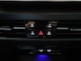Volkswagen Golf 1.5 eHybrid GTE 272 PK| Origineel Nederlands | 1e Eigenaar | Navigatie | LED Matrix | Achteruitrijcamera | Stoelverwarming | Stuurwielverwarming | Black Style