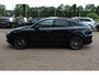 Porsche Cayenne Coupé 3.0 E-Hybrid / Trekhaak / Panoramadak / 360Camera / Head-up / Burmester / Softclose / Keyless / 21'' / Luchtvering / Nachtzicht / Carbon intr. / Sportdesign+Chrono / Stoelventilatie+Verwarming / Dodehoek