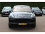 Porsche Cayenne Coupé 3.0 E-Hybrid / Trekhaak / Panoramadak / 360Camera / Head-up / Burmester / Softclose / Keyless / 21'' / Luchtvering / Nachtzicht / Carbon intr. / Sportdesign+Chrono / Stoelventilatie+Verwarming / Dodehoek