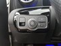 Mercedes-Benz A-klasse 250 e AMG Plug-In Hybride | Trekhaak | Panoramadak | Sfeerverlichting | Inclusief 24 maanden MB Certified garantie voor Europa.