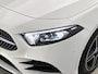 Mercedes-Benz A-klasse 250 e AMG Plug-In Hybride | Trekhaak | Panoramadak | Sfeerverlichting | Inclusief 24 maanden MB Certified garantie voor Europa.