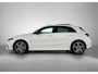 Mercedes-Benz A-klasse 250 e AMG Plug-In Hybride | Trekhaak | Panoramadak | Sfeerverlichting | Inclusief 24 maanden MB Certified garantie voor Europa.