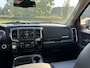Dodge Pick-Up RAM 1500 / 5.7 HEMI V8 / 4X4 / LUCHTVERING