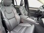 Volvo XC90 T8 Plug-in hybrid AWD Ultra Dark | Trekhaak | Luchtvering | Massage + Ventilatie | Audio High End | Gelaagde ruiten |