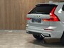 Volvo XC60 T8 AWD Recharge Plus Dark | 360° Camera | Stoelventilatie | 455pk | Adaptieve Cruise Control | Stoel en Stuurwielverwarming | Standkachel met Volvo On Call App | Full LED Meesturende koplampen | Pilot Assist | BLIS Dode Hoek Detectie | Google Infotainment | 21 Inch | Elektrische voorstoelen geheugen | Nappa Lederen bekleding | Zitting verlenging voorstoelen | Geïntegreerde kinderzitjes achterin | Elektrisch verstelbare zijwangen voorstoelen | Parkeersensoren voor+achter | Keyless Drive | Privacy Glass | Elektrisch bedienbare achterklep | DAB Radio | Apple Carplay/Android Auto | Draadloos telefoon opladen | Volvo On Call met mobiele App functie | Prachtige combinatie Vapour Grey Metallic met Blond Nappa Leder |