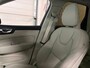Volvo XC60 T8 AWD Recharge Plus Dark | 360° Camera | Stoelventilatie | 455pk | Adaptieve Cruise Control | Stoel en Stuurwielverwarming | Standkachel met Volvo On Call App | Full LED Meesturende koplampen | Pilot Assist | BLIS Dode Hoek Detectie | Google Infotainment | 21 Inch | Elektrische voorstoelen geheugen | Nappa Lederen bekleding | Zitting verlenging voorstoelen | Geïntegreerde kinderzitjes achterin | Elektrisch verstelbare zijwangen voorstoelen | Parkeersensoren voor+achter | Keyless Drive | Privacy Glass | Elektrisch bedienbare achterklep | DAB Radio | Apple Carplay/Android Auto | Draadloos telefoon opladen | Volvo On Call met mobiele App functie | Prachtige combinatie Vapour Grey Metallic met Blond Nappa Leder |