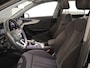 Audi A4 Avant 40 TFSI S edition 204 pk S-tronic | Navigatie | Panoramadak | Trekhaak (wegklapbaar) | Parkeersensoren | Achteruitrijcamera | Matrix LED koplampen | Stoelverwarming |