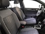 Volkswagen T-Roc 1.5 TSI R-Line 150 pk Automaat (DSG) | Navigatie via App | Panoramadak | Parkeersensoren (Park assist) | Achteruitrijcamera | Keyless | Black Style pakket | R-Line |