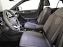 Volkswagen T-Roc 1.5 TSI R-Line 150 pk Automaat (DSG) | Navigatie via App | Panoramadak | Parkeersensoren (Park assist) | Achteruitrijcamera | Keyless | Black Style pakket | R-Line |