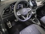 Volkswagen T-Roc 1.5 TSI R-Line 150 pk Automaat (DSG) | Navigatie via App | Panoramadak | Parkeersensoren (Park assist) | Achteruitrijcamera | Keyless | Black Style pakket | R-Line |