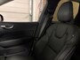 Volvo XC60 T6 AWD Recharge Plus Dark Long Range | Trekhaak | All Season banden | Adaptieve Cruise Control | Stoelverwarming voor+achter | Stuurwielverwarming | Standkachel met Volvo On Call App | Pilot Assist | BLIS Dode Hoek Detectie | Elektrische voorstoelen geheugen | Lederen bekleding | Zitting verlenging voorstoelen | Schuifdak | Parkeercamera | Google Infotainment | Keyless Drive | Parkeersensoren voor+achter | Privacy Glass | DAB Radio | Apple Carplay/Android Auto | Draadloos telefoon opladen | Volvo On Call met mobiele App functie | Onyx Black Metallic |