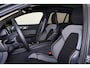 Volvo V60 T6 Recharge AWD Plus Dark - Panorama/schuifdak - IntelliSafe Assist & Surround - 360º Camera - Harman/Kardon audio - Verwarmde voorstoelen, stuur & achterbank - Parkeersensoren voor & achter - Elektr. bedienb. voorstoelen met geheugen - Head up display - Extra getint glas - 19' LMV