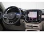 Volvo XC40 B4 Automaat Plus Dark | Panoramadak | Elektrisch Verstelbare Voorstoelen | Getint Glas Achter | Keyless | Elektrische Achterklep | Premium audio by Harman Kardon | Stoelverwarming | Stuurverwarming | Adaptieve Cruise Control | Pilot Assist | Dodehoek herkenning