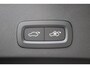 Volvo XC40 B4 Automaat Plus Dark | Panoramadak | Elektrisch Verstelbare Voorstoelen | Getint Glas Achter | Keyless | Elektrische Achterklep | Premium audio by Harman Kardon | Stoelverwarming | Stuurverwarming | Adaptieve Cruise Control | Pilot Assist | Dodehoek herkenning