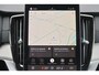 Volvo XC90 T8 Recharge AWD Ultra Black Ed. Exec. - Luchtvering - Panorama/schuifdak - IntelliSafe Assist & Surround - 360º Camera - Bowers & Wilkins audio - Verwarmde voorstoelen, stuur & achterbank - Parkeersensoren voor & achter - Elektr. bedienb. voorstoelen met geheugen - Geventileerde voorstoelen - Head up display - Draadloze tel. lader - Extra getint glas - Inklapbare trekhaak - 22' LMV