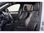 Volvo XC90 T8 Recharge AWD Ultra Black Ed. Exec. - Luchtvering - Panorama/schuifdak - IntelliSafe Assist & Surround - 360º Camera - Bowers & Wilkins audio - Verwarmde voorstoelen, stuur & achterbank - Parkeersensoren voor & achter - Elektr. bedienb. voorstoelen met geheugen - Geventileerde voorstoelen - Head up display - Draadloze tel. lader - Extra getint glas - Inklapbare trekhaak - 22' LMV
