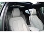 Volvo EX40 Single Motor Extended Range Ultra Europa 82 kWh | Panoramisch schuif-/kanteldak | Verwarmbare voorstoelen+stuurwiel | Premium audio by Harman Kardon | Warmtepomp | Adaptive cruise control | 360 graden camera | Power Seats incl. Memory