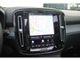 Volvo EX40 Single Motor Extended Range Ultra Europa 82 kWh | Panoramisch schuif-/kanteldak | Verwarmbare voorstoelen+stuurwiel | Premium audio by Harman Kardon | Warmtepomp | Adaptive cruise control | 360 graden camera | Power Seats incl. Memory