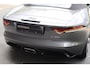 Jaguar F-Type P300 R-Dynamic | 20" CARBON INLEG VELGEN | LED KOPLAMPEN | SPORTUITLAAT | MERIDIDAN AUDIO | COLD CLIMATE PACK INCL. STUURVERWARMING EN VOORRUITVERWARMING INCL WARMTEWEREND GLAS