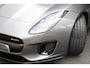 Jaguar F-Type P300 R-Dynamic | 20" CARBON INLEG VELGEN | LED KOPLAMPEN | SPORTUITLAAT | MERIDIDAN AUDIO | COLD CLIMATE PACK INCL. STUURVERWARMING EN VOORRUITVERWARMING INCL WARMTEWEREND GLAS