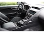 Jaguar F-Type P300 R-Dynamic | 20" CARBON INLEG VELGEN | LED KOPLAMPEN | SPORTUITLAAT | MERIDIDAN AUDIO | COLD CLIMATE PACK INCL. STUURVERWARMING EN VOORRUITVERWARMING INCL WARMTEWEREND GLAS