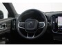 Volvo EX40 Single Motor Ext. Range Ultra Bl. Ed. Eur. 82 kWh | Panoramisch schuif-/kanteldak | Verwarmbare voorstoelen+stuurwiel | Premium audio by Harman Kardon | Warmtepomp | Adaptive cruise control | 360 graden camera | Power Seats incl. Memory