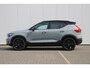 Volvo EX40 Single Motor Ext. Range Ultra Bl. Ed. Eur. 82 kWh | Panoramisch schuif-/kanteldak | Verwarmbare voorstoelen+stuurwiel | Premium audio by Harman Kardon | Warmtepomp | Adaptive cruise control | 360 graden camera | Power Seats incl. Memory