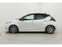 Toyota Yaris 1.5 Hybrid Executive | Trekhaak | Dodehoek detectie | Navigatie | Head-up display | Stoelverwarming | JBL | Parkeersensoren voor/achter | Apple Carplay / Android Auto | 17 inch