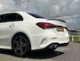 Mercedes-Benz A-klasse 180 AMG PANO+LED+STOELVERW CARPLAY NL AUTO