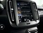 Volvo XC40 T2 Momentum Core | Parkeercamera | Stoel- en Stuurverwarming | Cruise control | Navigatie