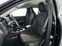 Volvo XC40 T2 Momentum Core | Parkeercamera | Stoel- en Stuurverwarming | Cruise control | Navigatie