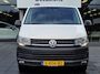 Volkswagen Transporter 2.0 TDI L2H1 DC Trendline Automaat – Werkbus – 220V – Euro 6 – NAP – Trekhaak