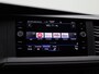 Volkswagen Transporter 2.0 TDI L2H1 204PK | Automaat | Trekhaak | Multifunctioneel Stuurwiel | Dubbele Schuifdeur | Navigatie | Parkeerhulp Voor + Achter | Cruise Control | LED-Koplampen | LED-Achterlichten | Achteruitrijcamera | Airco | DAB+ | Apple/Android Carplay |