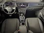 Volkswagen T-Roc 1.5 TSI Sport | Trekhaak afneembaar | Stuurwielverwarming | All-season banden | Navigatie |