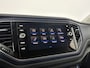 Volkswagen T-Roc 1.5 TSI Sport | Trekhaak afneembaar | Stuurwielverwarming | All-season banden | Navigatie |