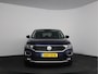 Volkswagen T-Roc 1.5 TSI Sport | Trekhaak afneembaar | Stuurwielverwarming | All-season banden | Navigatie |