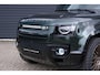 Land Rover Defender 110 P300e 110 X-Dynamic HSE | HNP € 135.005,- | Tailored Uniek! | BRITISCH RACING GREEN | Panoramadak