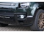 Land Rover Defender 110 P300e 110 X-Dynamic HSE | HNP € 135.005,- | Tailored Uniek! | BRITISCH RACING GREEN | Panoramadak