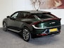 Kia EV6 GT-LINE 77.4 kWh 360 CAMERA NAVIGATIE ADAPTIVE CRUISE CONTROL HEAD-UP DISPLAY APPLE CARPLAY/ANDROID RIJSTROOKSENSOREN DODEHOEKSENSOREN ZEER MOOI !!